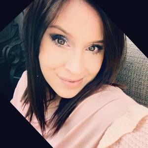 Meet your Posher, Carolyn